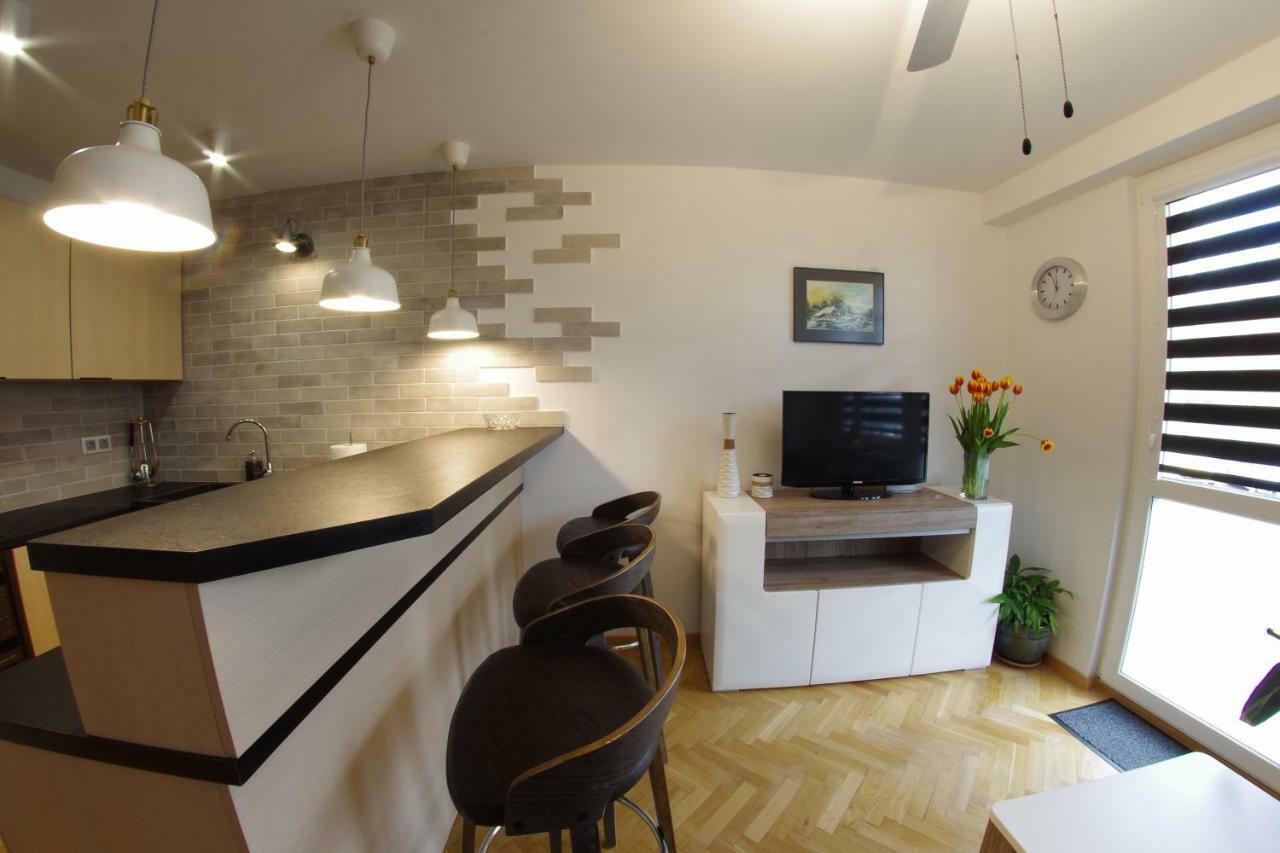 Apatrament Promienista Apartment Poznań Exterior foto